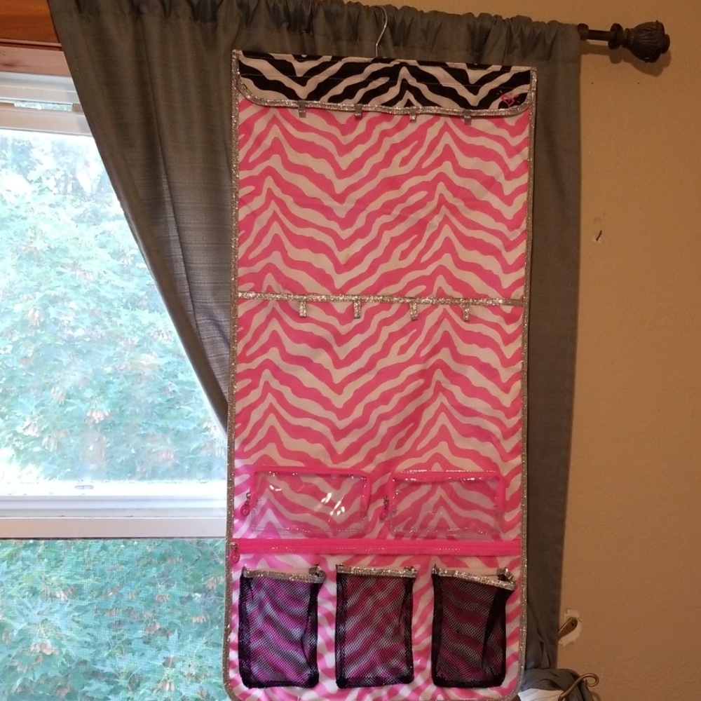 Jewelry organizer